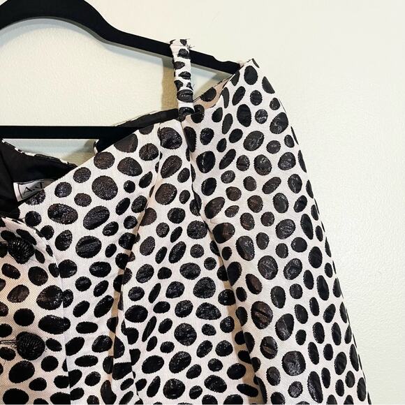 A.J. Bari Women's Vintage Polka Dot Sweetheart Neck Off Shoulder Button-Up 14 - Picture 6 of 16